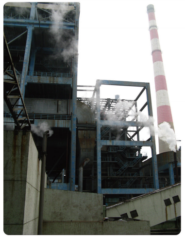 東營(yíng)勝利發(fā)電廠新增脫硝設(shè)備基礎(chǔ)加固。( 2013年)